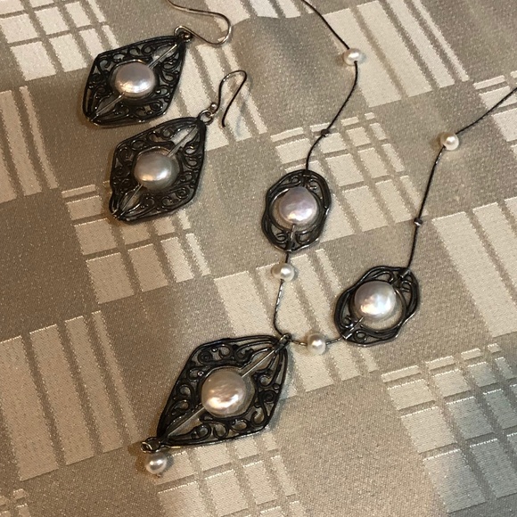Pearl & Sterling Silver Necklace & Earrings by Israeli Artist YAM Yuval - Picture 12 of 13